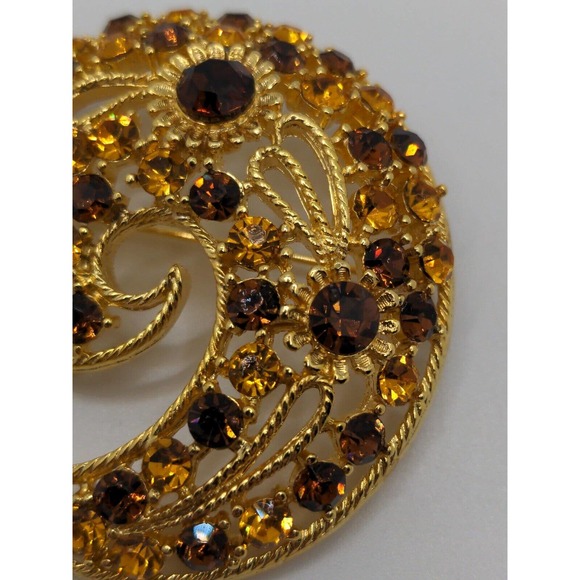 Vintage MJENT Gold Tone Brooch With Brown And Gold Crystal Crescent Circle Shape - Picture 7 of 13